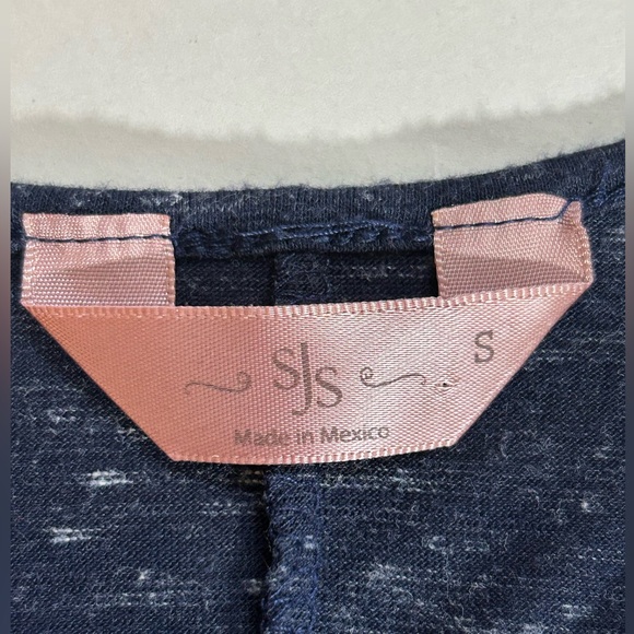 SJS open shoulder Star print top size small - Picture 6 of 10